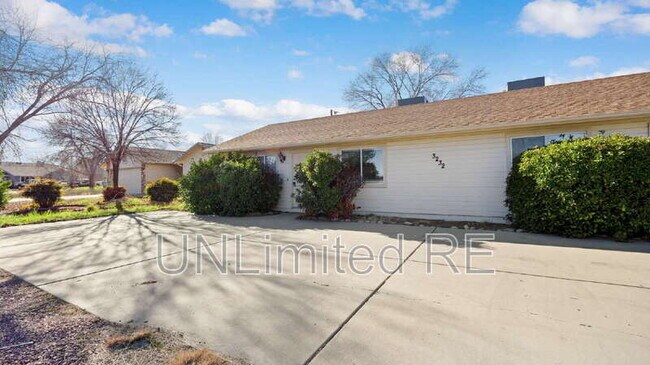 Photo - 3232 N Hedgewood Dr Unit A