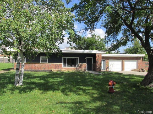 Building Photo - 40 Regents Blvd