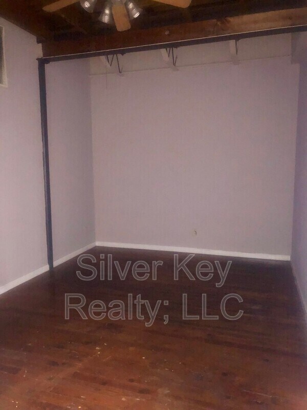 217 E Washington Ave Unit F