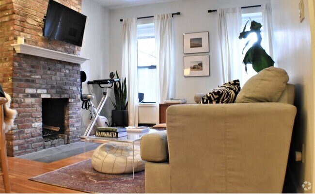 Building Photo - 11 Worcester St Unit 1 Rental