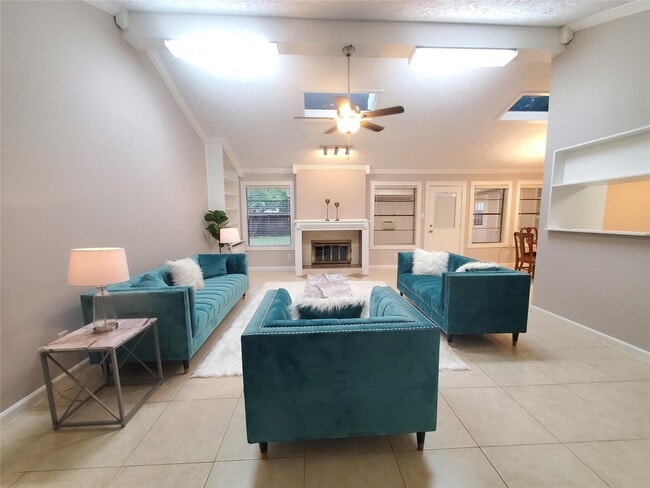 Photo - 3002 Frontier Dr