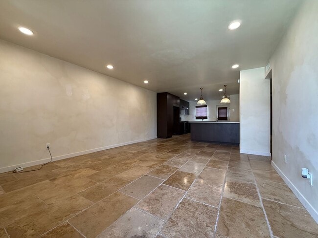 Photo - Beautifully updated condo!