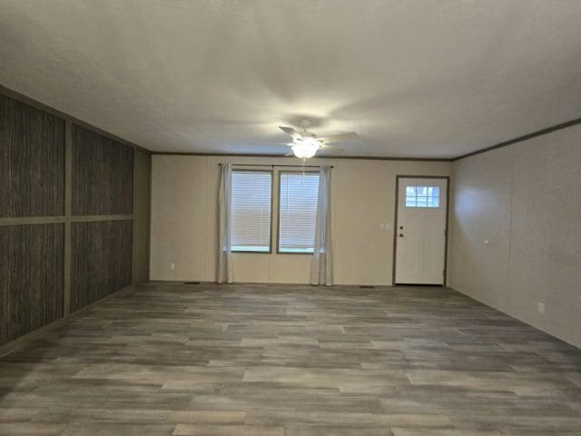 Photo - 437 Romeo Dr