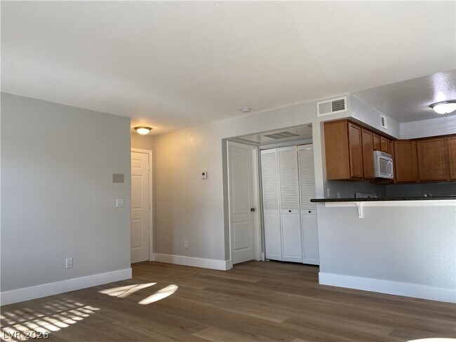 3145 E Flamingo Rd Unit 1041