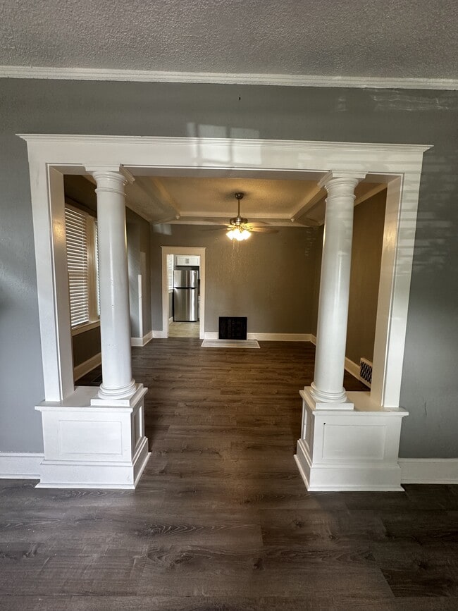 Photo - 2802 Monroe Ave