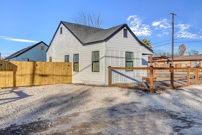 Photo - 1803 Texas Ave