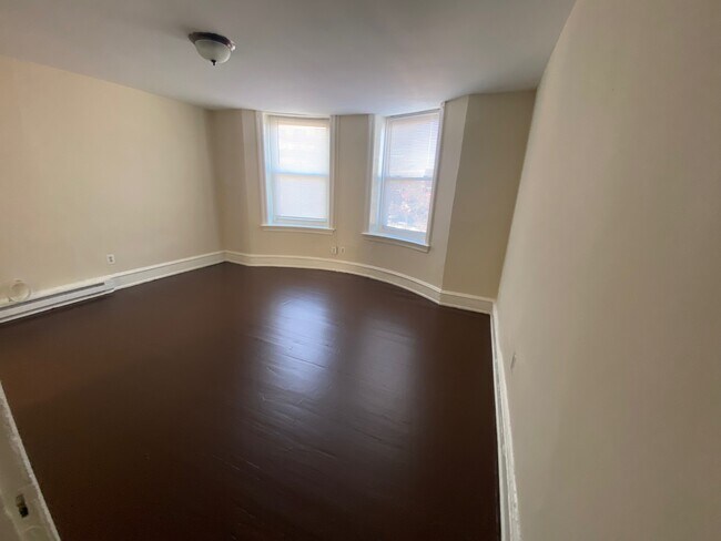 Photo - 123 N 3rd St