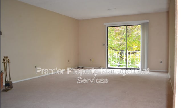 Photo - 10 Miners Pl Unit #4