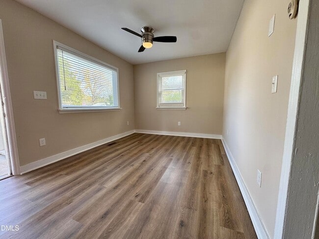 Photo - 52 Eastwood St