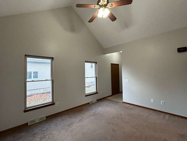 Photo - Beautiful 3-Bedroom, 2-Bath Home in the Heart of Painesville