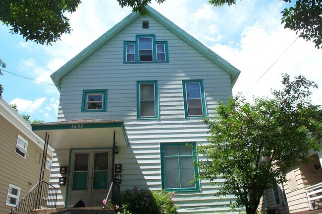 Building Photo - 1034 E Johnson St Unit JO1 Rental