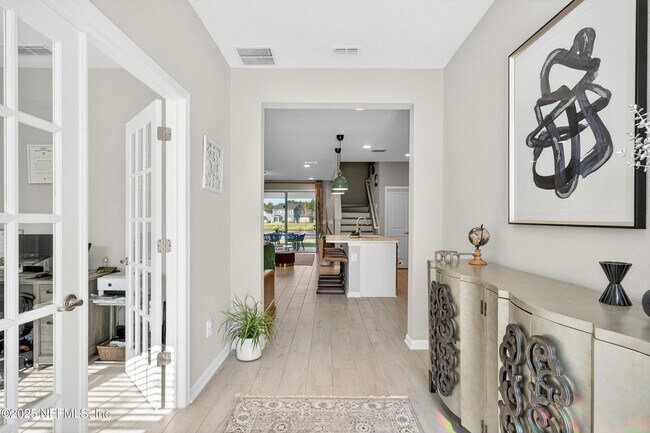 Photo - 460 Archstone Wy