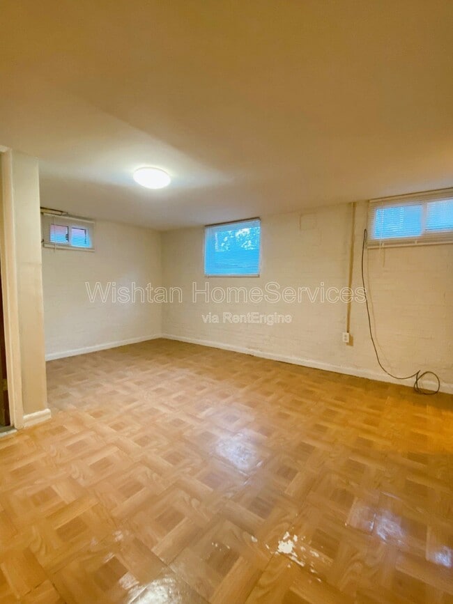 Photo - 236 W Washington St Unit 7