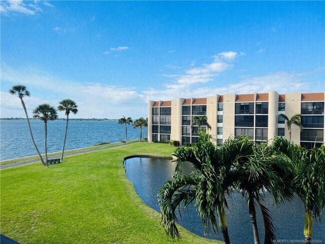 Photo - 3442 NE Causeway Blvd Unidad 302