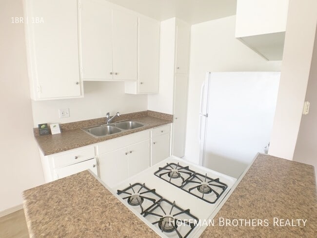 12620 Caswell Ave Unit 4