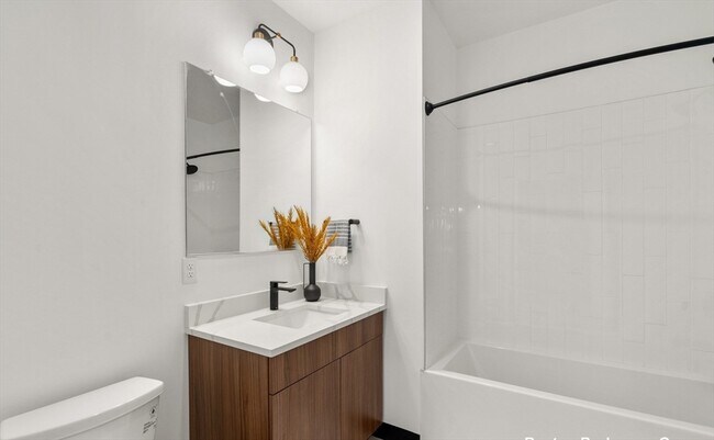 Photo - 600 Broadway Unit 409