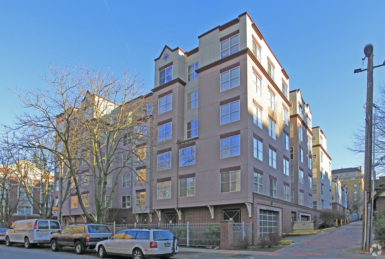 Cascade Court Apartments - Cascade Court Apartments