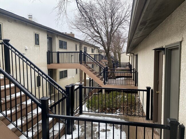 Photo - 1543 Millpond Ct Unit 43