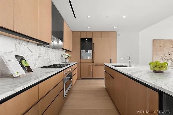 Photo - 555 W 22nd St Unidad 9CE