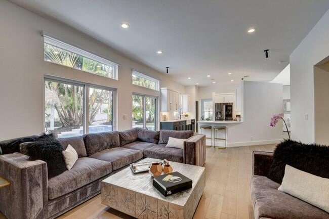 Photo - 6298 Sand Hills Cir