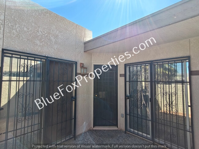 Photo - 3758 E 3rd St