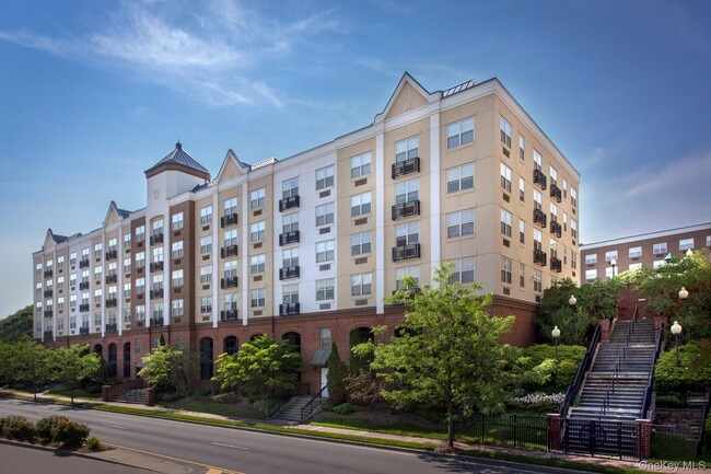 Building Photo - 1100 Avalon St Unit S1124 Rental