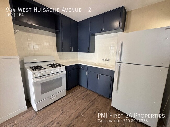 Photo - 944 W Huisache Ave Unit 2