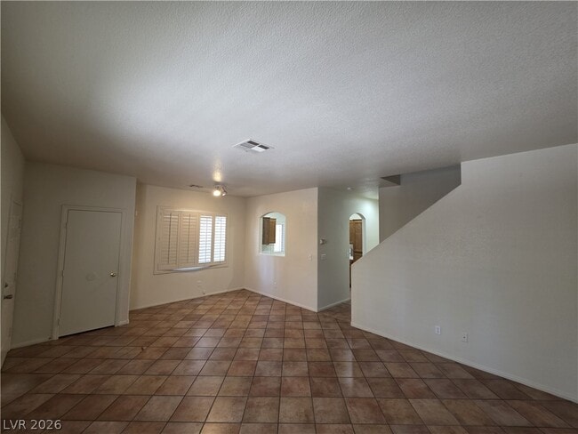 Building Photo - 10021 Via Toro Ave