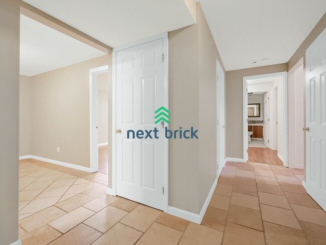 Photo - Spacious 2 Bed 1 Bath for Rent!