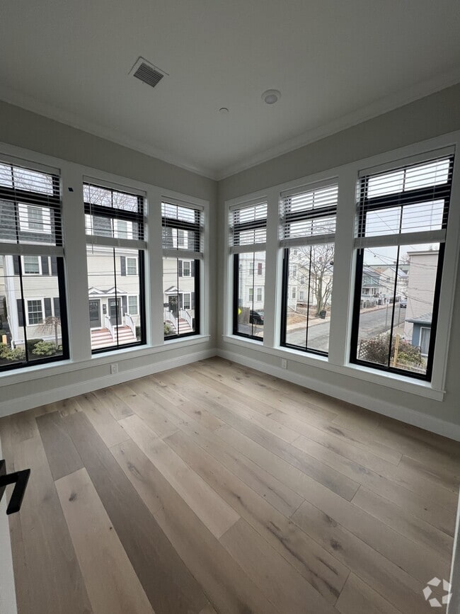 Building Photo - 5 Adamson St Unit 3 Rental