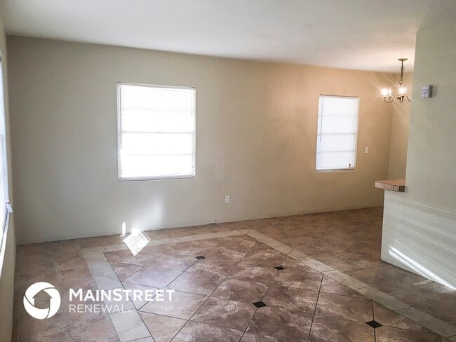 Photo - 3434 E Polk St