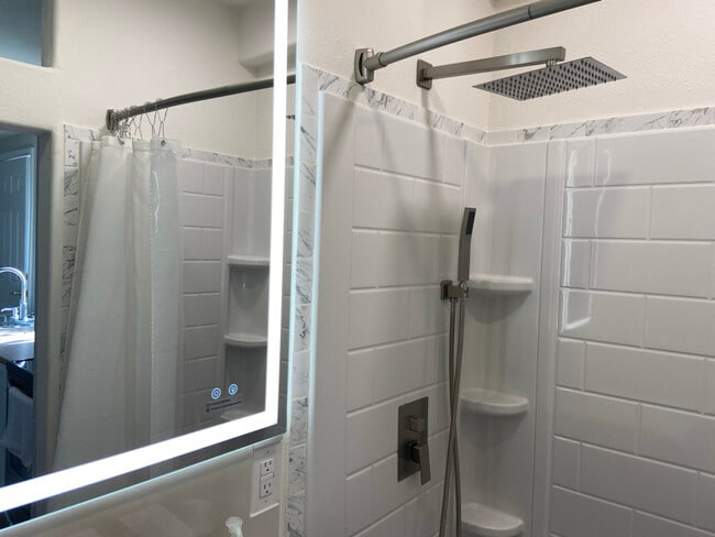 Photo - 13130 Ridgedale Dr