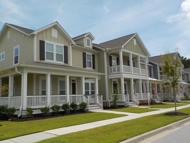 Photo - 1400 Fox Creek Ln