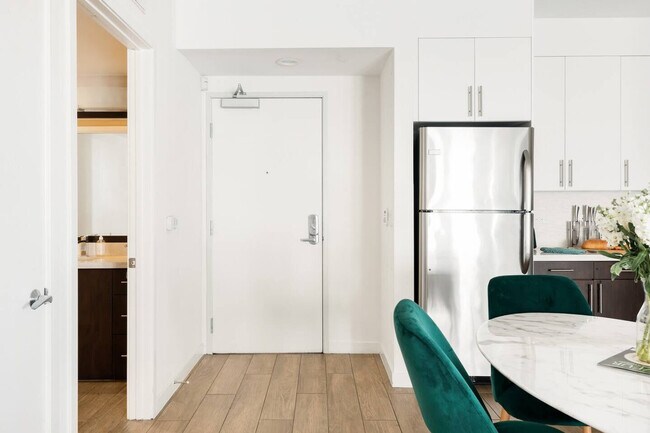 Photo - 739 S Ogden Dr Unit ID1022655P