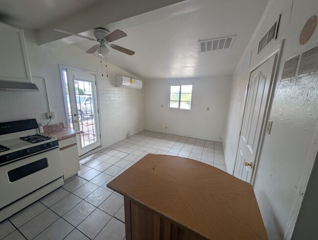 Photo - Cute 1 Bedroom 1 Bath Home