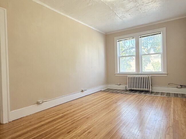 Photo - 524 Pitt St W Unit 206