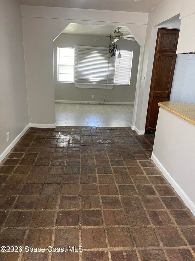 Photo - 1400 Hillcrest Dr