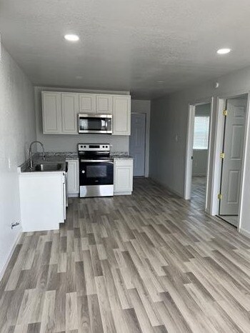 Alvord Hills Apartments