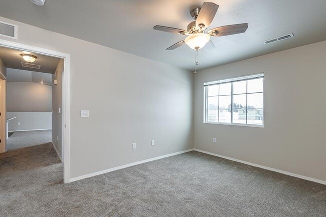 ROSEWOOD COMMONS