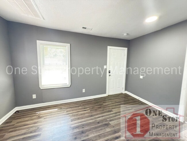 Photo - Beautiful 3 Bedroom 1 Bathroom Home in Kan...