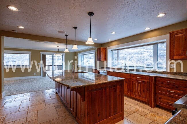 Photo - 105 Young Oak Rd