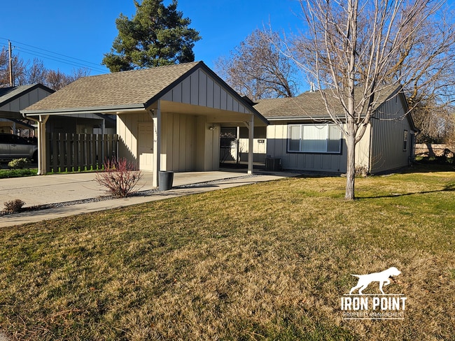 Photo - 2bed/2bath duplex on the Bench w/covered parking, appliances & landscaping included.