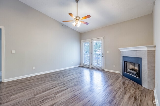 2BR, 2BA - 1,200SF - Living Room