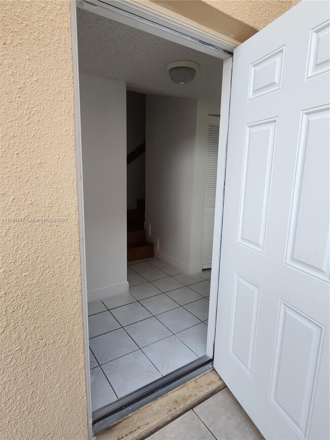 Building Photo - 7026 NW 169th St Rental