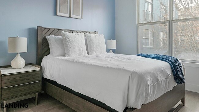 Photo - 49 Boulevard SE Unidad E-568