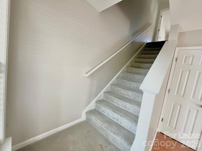 16854 Bridgeton Ln