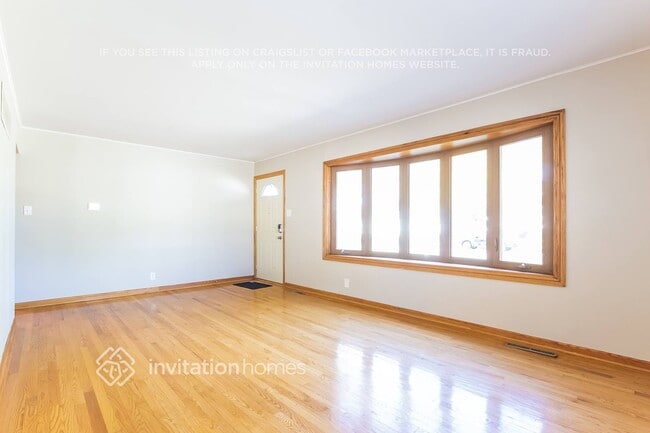 Photo - 8841 Merrimac Ave