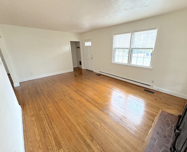 Photo - 1313 Frank St