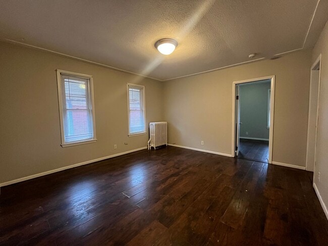 Photo - 1092 Edgerton St