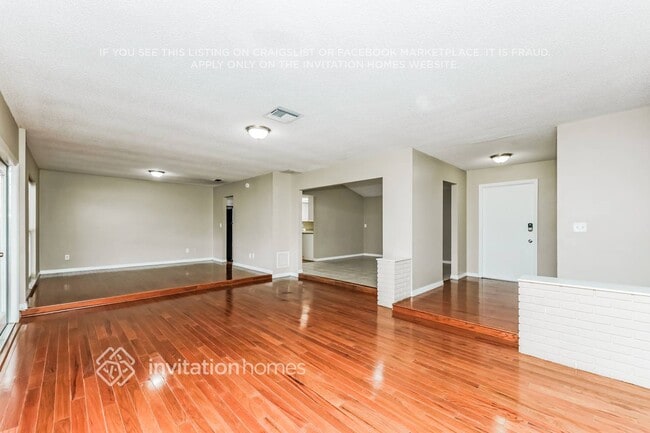 Photo - 7513 Meadow Dr